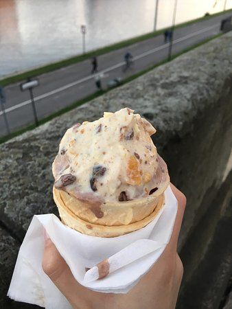 Lody na Starowislnej